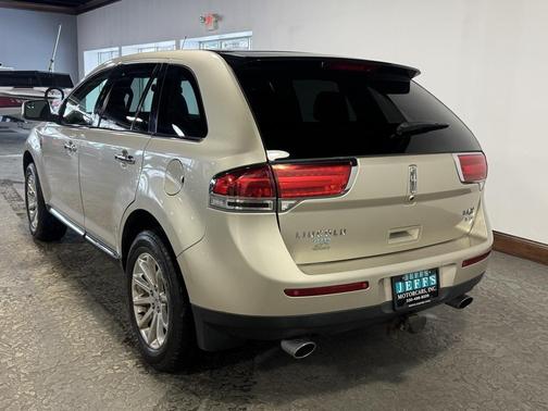2011 Lincoln MKX Base