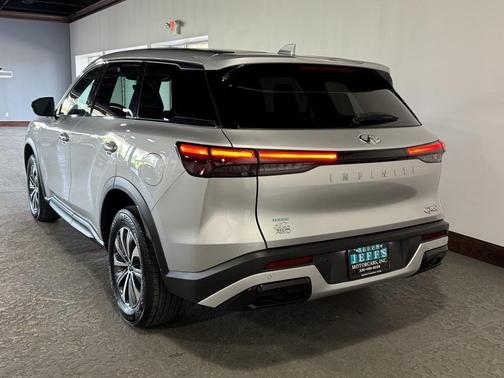 2023 INFINITI QX60 Pure