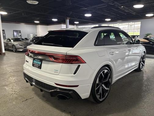 2023 Audi RS Q8 4.0T