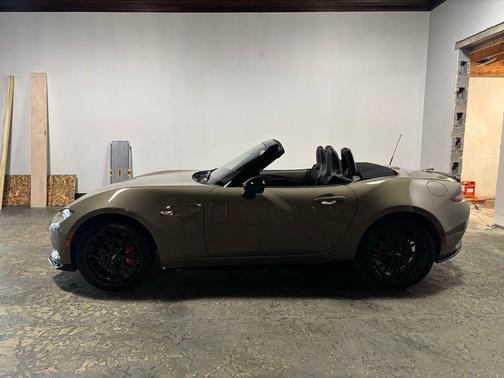 2024 Mazda MX-5 Miata Club