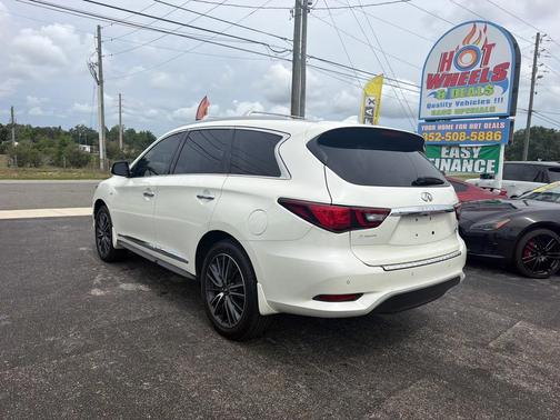 Majestic White 2019 INFINITI QX60 Luxe