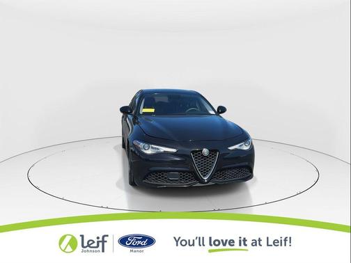 2017 Alfa Romeo Giulia Base