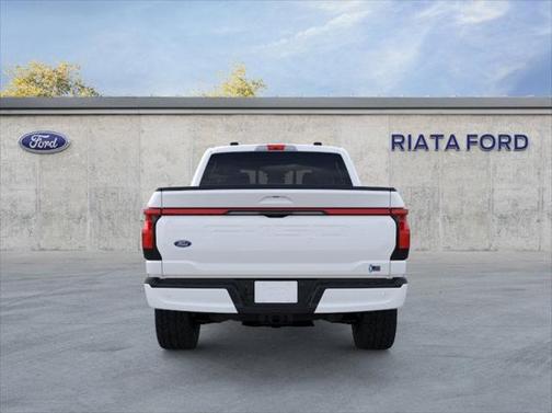 2025 Ford F-150 Lightning LARIAT