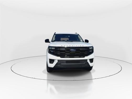 OXFORD WHITE 2025 Ford Expedition ACTIVE