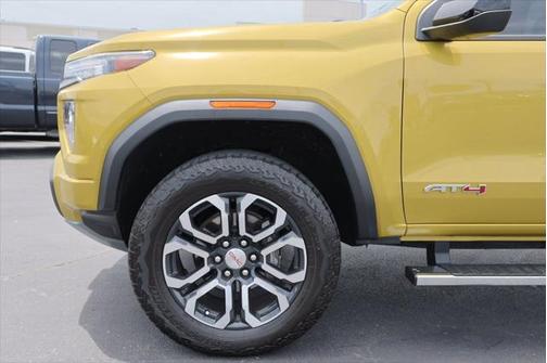 2023 GMC Canyon Base
