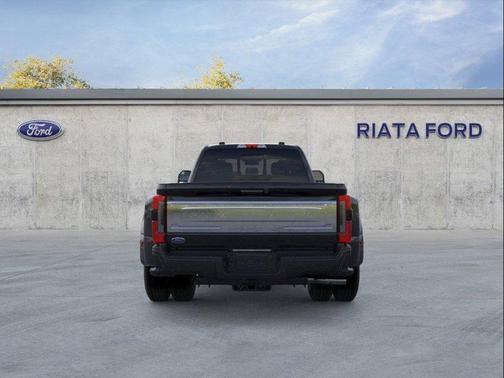 2026 Ford F-350 Platinum