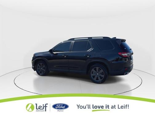 Crystal Black Pearl 2023 Honda Pilot SPORT
