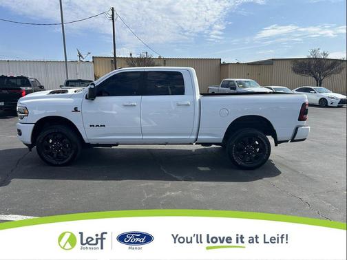 2023 RAM 2500 Laramie Crew Cab 4x4 6'4' Box