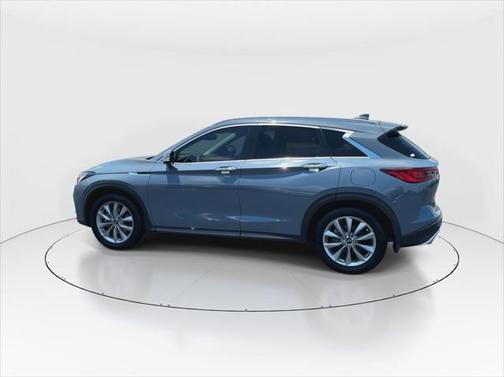 2022 INFINITI QX50 LUXE