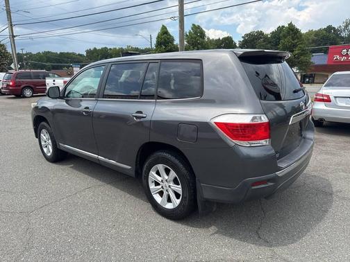2012 Toyota Highlander SE