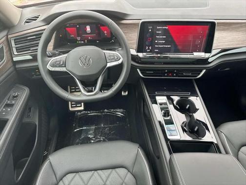 2025 Volkswagen Atlas 2.0T SEL Premium R-Line 4MOTION
