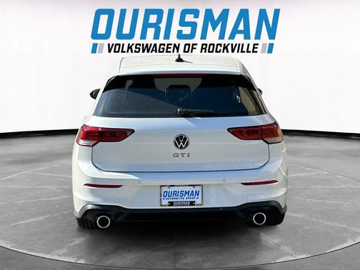 2025 Volkswagen Golf GTI 2.0T SE DSG