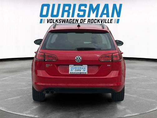 2016 Volkswagen Golf SportWagen TSI SE 4-Door