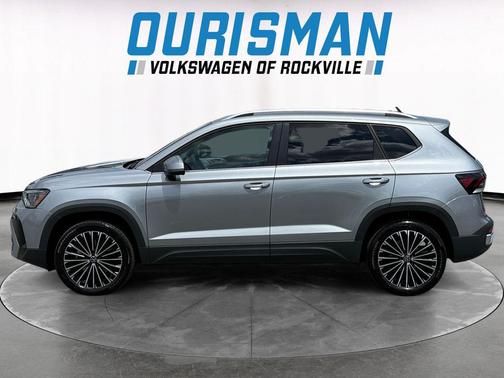 Gray 2025 Volkswagen Taos 1.5T SE