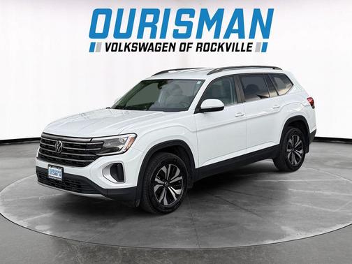 Pure White 2024 Volkswagen Atlas 2.0T SE
