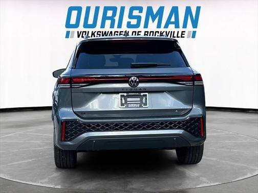 2025 Volkswagen Tiguan 2.0T SE R-Line Black 4MOTION