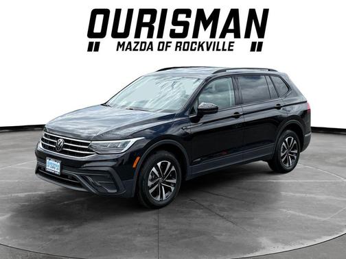 Deep Black Pearl 2023 Volkswagen Tiguan 2.0T S 4MOTION