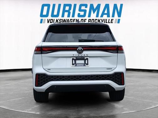 2025 Volkswagen Tiguan 2.0T SE R-Line Black 4MOTION
