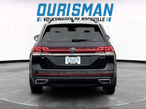 2025 Volkswagen Atlas 2.0T SE