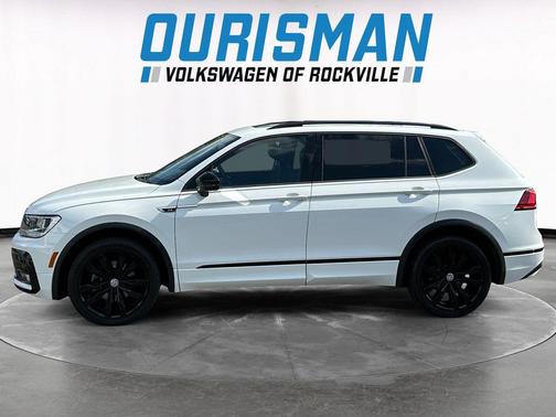 Pure White 2021 Volkswagen Tiguan 2.0T SE R-Line Black