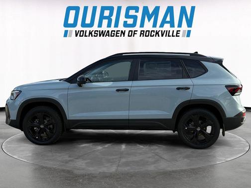 2025 Volkswagen Taos 1.5T SE Black