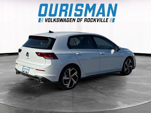 2026 Volkswagen Golf GTI 2.0T SE DSG