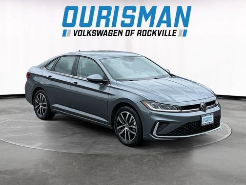 Gray 2025 Volkswagen Jetta 1.5T SE