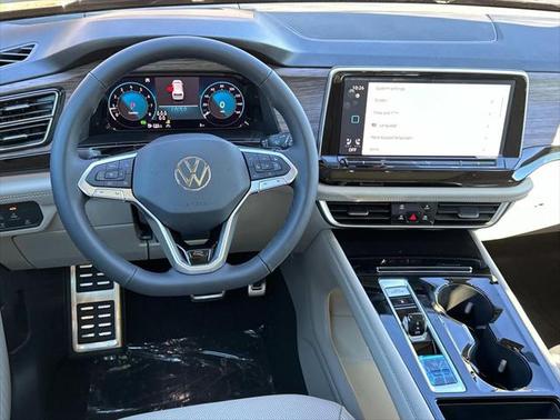 2025 Volkswagen Atlas 2.0T SEL Premium R-Line 4MOTION