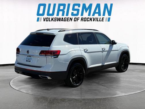 Pure White 2023 Volkswagen Atlas 3.6L SE w/Technology