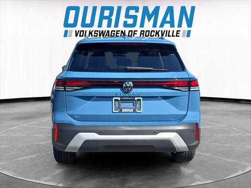 2025 Volkswagen Tiguan 2.0T SE