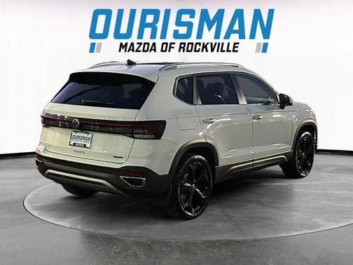 2025 Volkswagen Taos 1.5T SEL