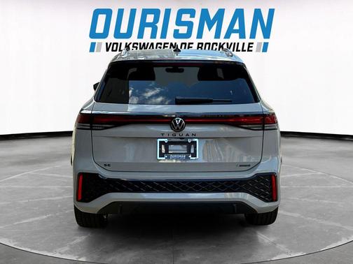 2025 Volkswagen Tiguan 2.0T SE R-Line Black 4MOTION