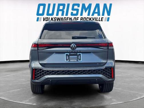2025 Volkswagen Tiguan 2.0T SE R-Line Black 4MOTION