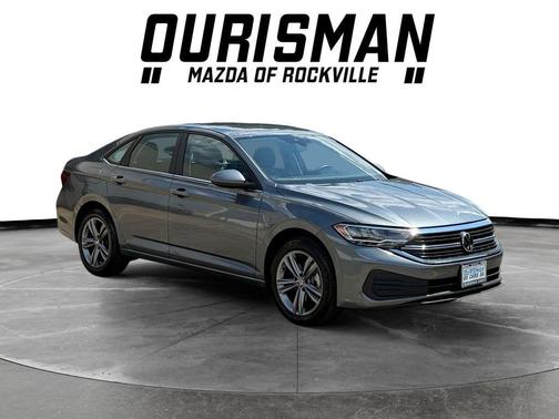 Platinum Gray Metallic 2023 Volkswagen Jetta 1.5T SE