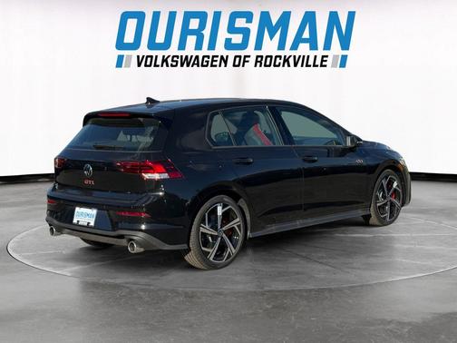 2025 Volkswagen Golf GTI 2.0T SE DSG