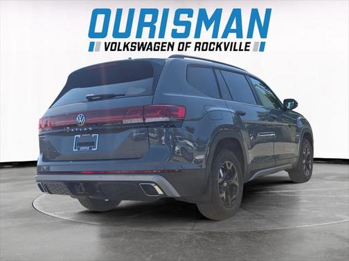 2025 Volkswagen Atlas 2.0T Peak Edition