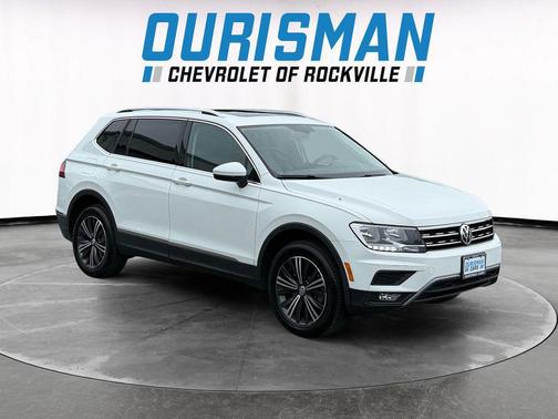 White 2018 Volkswagen Tiguan 2.0T SEL