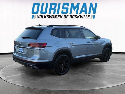 2023 Volkswagen Atlas 2.0T SE w/Technology 4MOTION