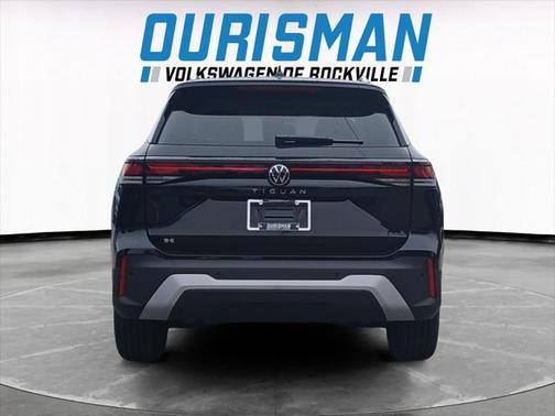 2025 Volkswagen Tiguan 2.0T SE