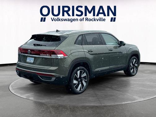 avocado green pearl 2026 Volkswagen Atlas Cross Sport 2.0T SE w/Technology 4MOTION