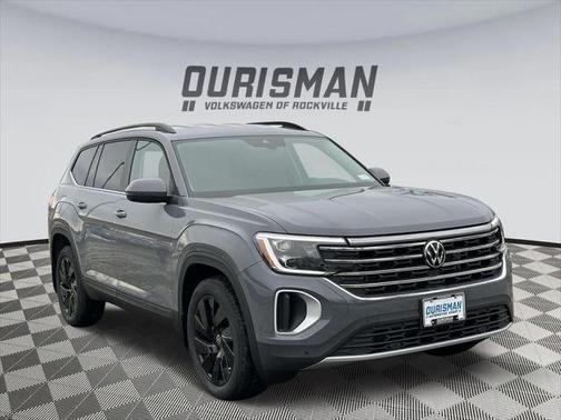 2025 Volkswagen Atlas 2.0T SE w/Technology 4MOTION