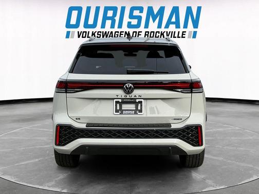 2025 Volkswagen Tiguan 2.0T SE R-Line Black 4MOTION