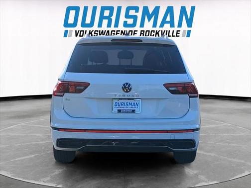 2022 Volkswagen Tiguan 2.0T SE R-Line Black