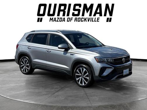 Silver Metallic 2023 Volkswagen Taos 1.5T SE SUV