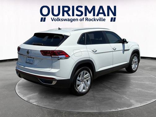 White 2021 Volkswagen Atlas Cross Sport 2.0T SE w/Technology