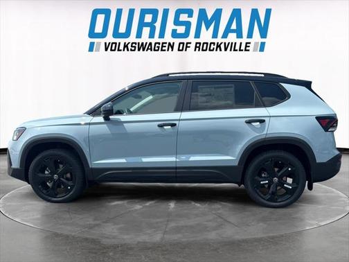 2025 Volkswagen Taos 1.5T SE Black