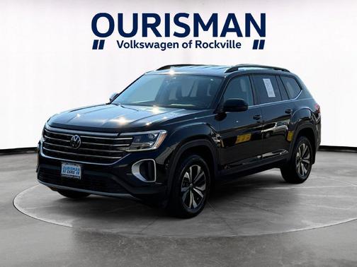 Deep Black Pearl 2024 Volkswagen Atlas 2.0T SE