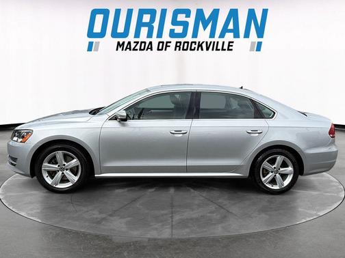2013 Volkswagen Passat 2.0 TDI SE w/ Sunroof