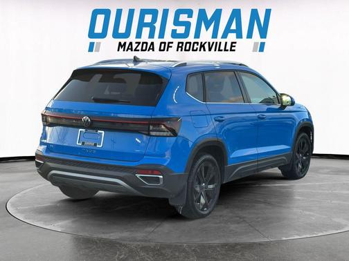 2025 Volkswagen Taos 1.5T SE