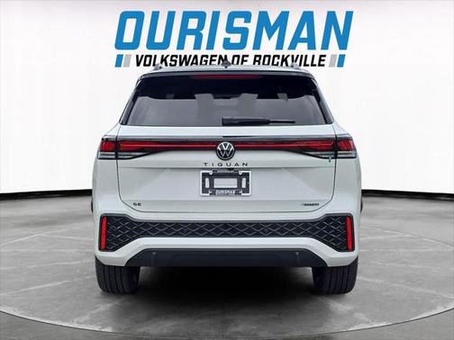 2025 Volkswagen Tiguan 2.0T SE R-Line Black 4MOTION